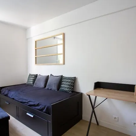 Charming Studio With Parking *